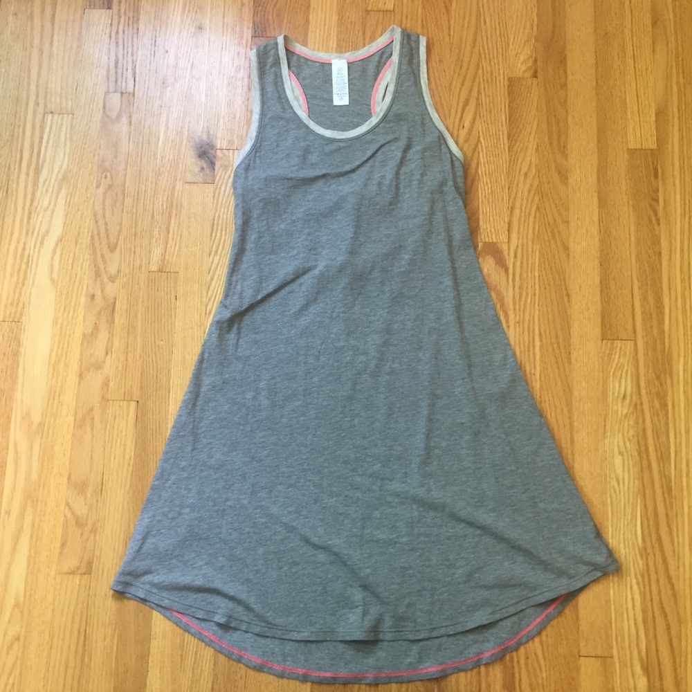 Ivivva play freely dress